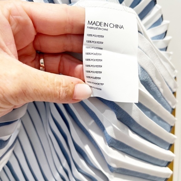 BNWOT Club Monaco pleated tank - Picture 10 of 11